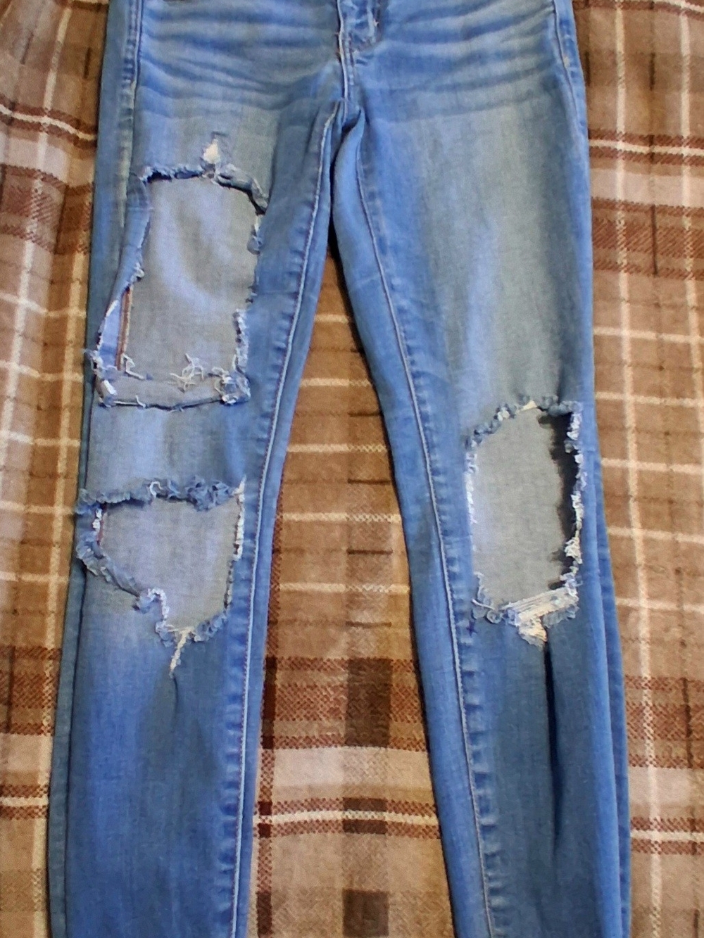 American Eagle Outfitters Light Blue Ripped Skinny Jeans